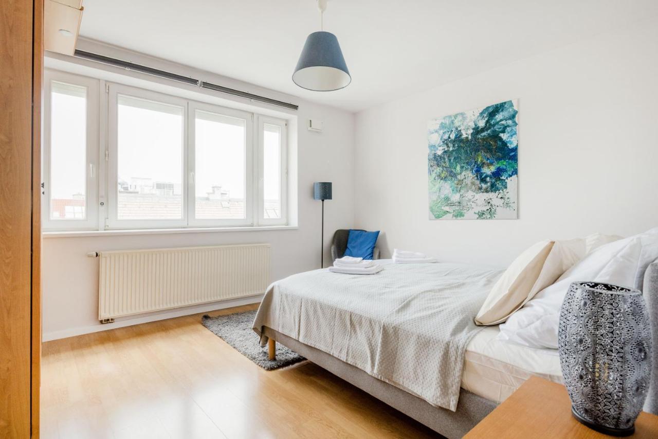 Bright And Spacious Penthouse W/ Terrace & Parking Будапеща Екстериор снимка